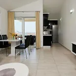 شقة Adria تروغير