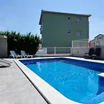Adria شقة *