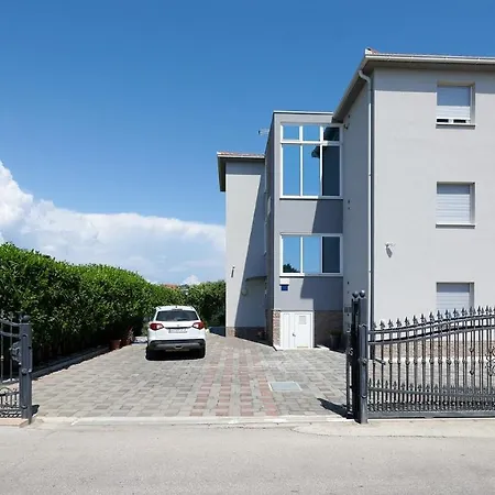 Apartamento Adria