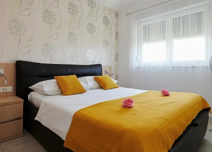 Adria Apartamento *