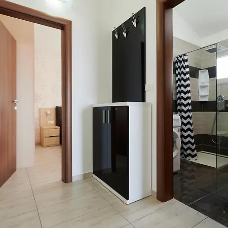 Adria Apartamento *